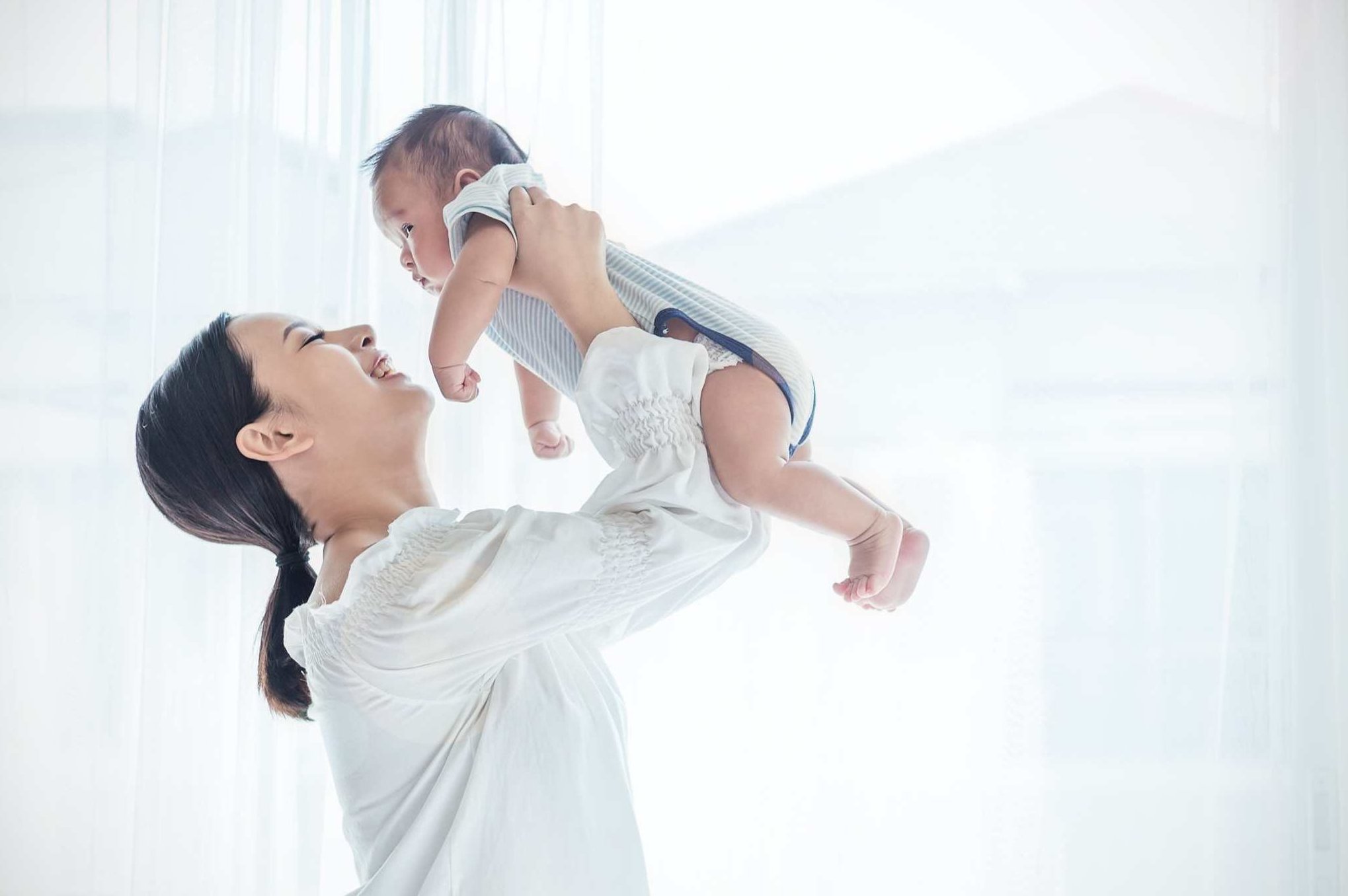 妈妈必看-一个月到三十六个月的婴幼儿抚触操,婴幼儿抚触操,妈妈必看,一个月到三十六个月,第1张 妈妈必看-一个月到三十六个月的婴幼儿抚触操,婴幼儿抚触操,妈妈必看,一个月到三十六个月,第1张