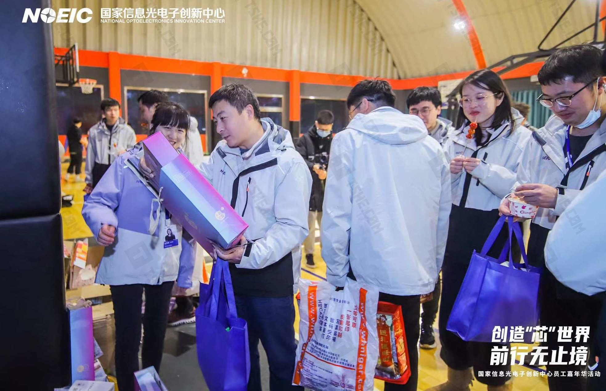 专家团 给中国服装家族企业开一剂药方