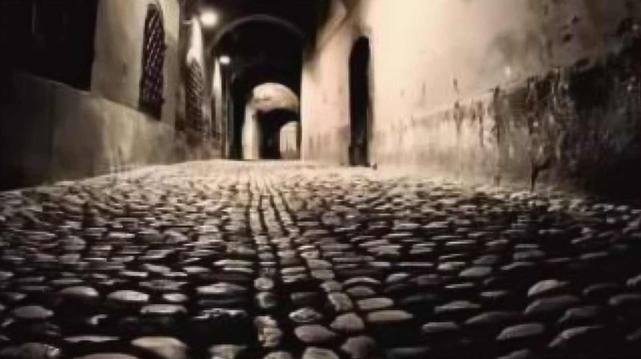 鬼打墙1 （播音-屁屁球) 全28集，鬼打墙1，屁屁球播音员的神秘之旅全28集