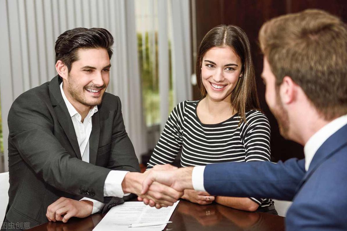 覃曦 客户服务技巧-如何轻松应对客户的投诉(全集视频)覃曦揭秘,客户服务高手的投诉应对技巧全集视频