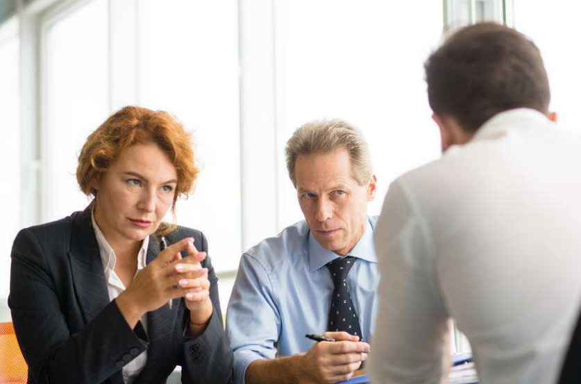 黎作新 销售谈判技巧，黎作新，销售谈判的艺术与策略技巧