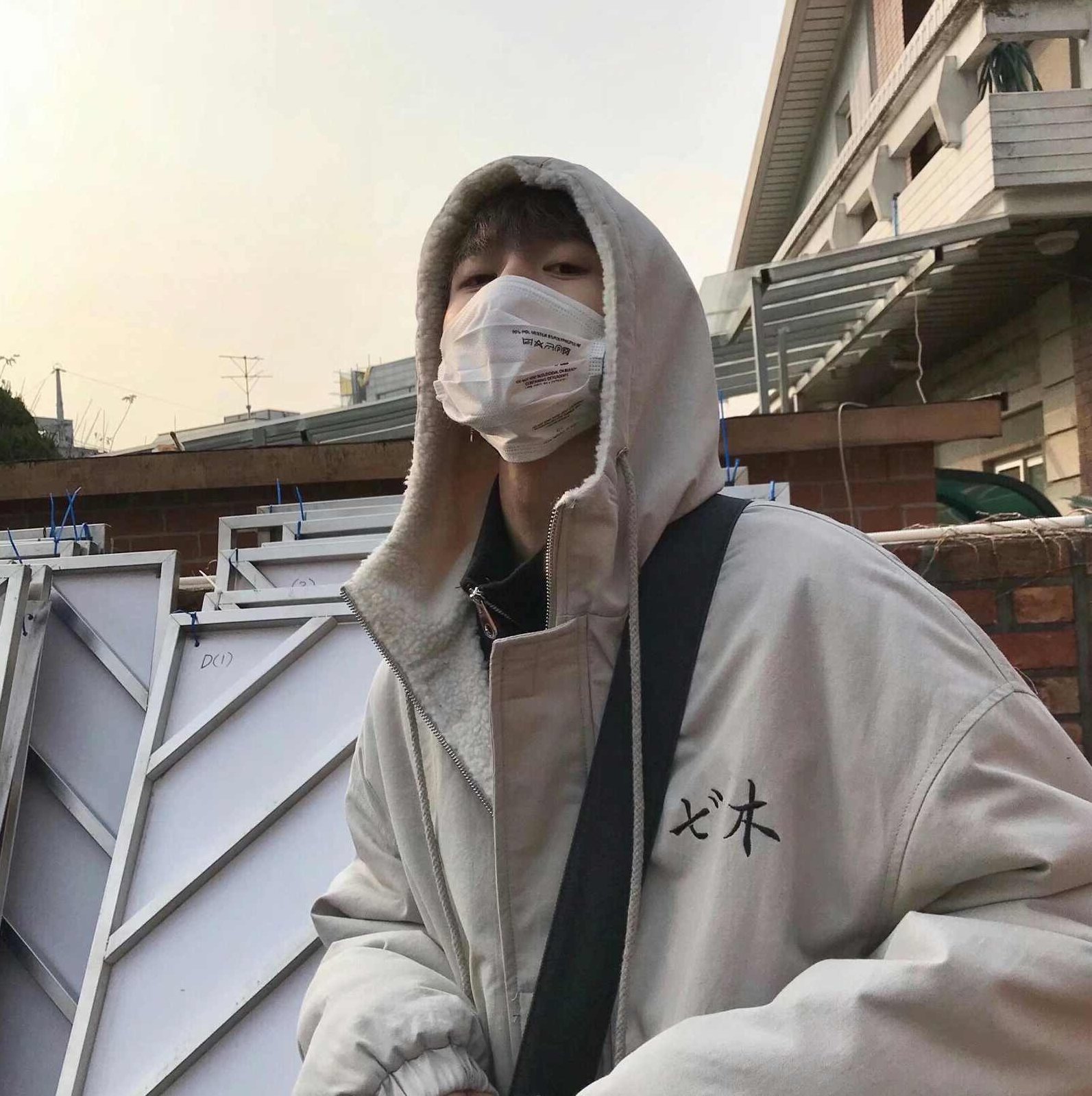 外挂破解特训班_天翼.共25讲，外挂破解特训班，天翼深度解析与安全防范之旅