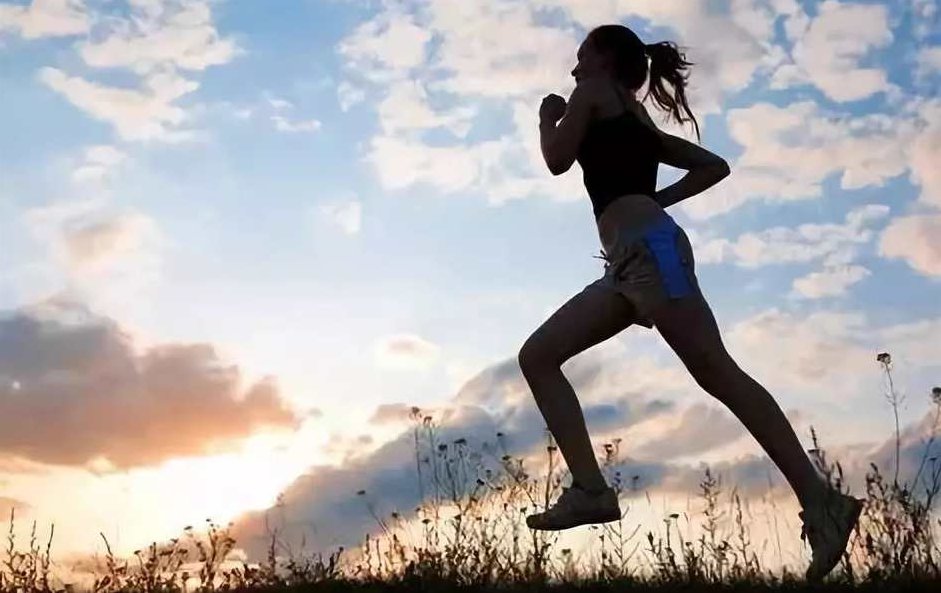 运动健身之Leslie Sansone 教练的走路健身操全集，运动健身新风尚，跟随Leslie Sansone教练的走路健身操全集