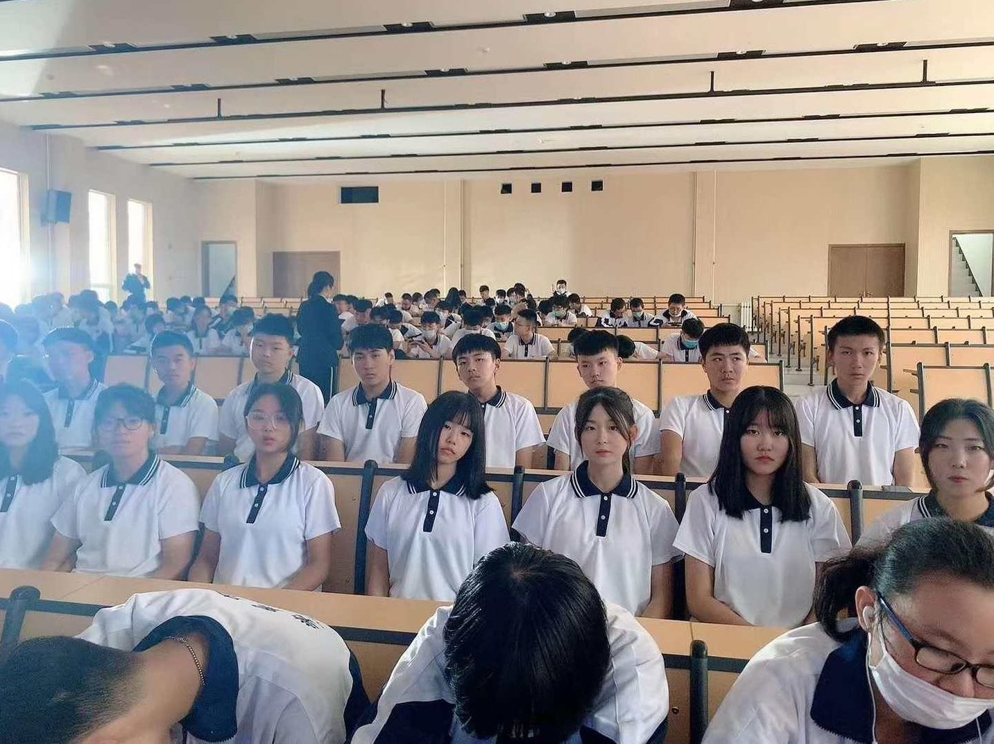 北大青鸟《基于.NET的WEB程序设计》32集,北大青鸟深入解析.NET框架下的WEB程序设计艺术——32集全解析,视频,教程,研究,第1张 北大青鸟《基于.NET的WEB程序设计》32集,北大青鸟深入解析.NET框架下的WEB程序设计艺术——32集全解析,视频,教程,研究,第1张