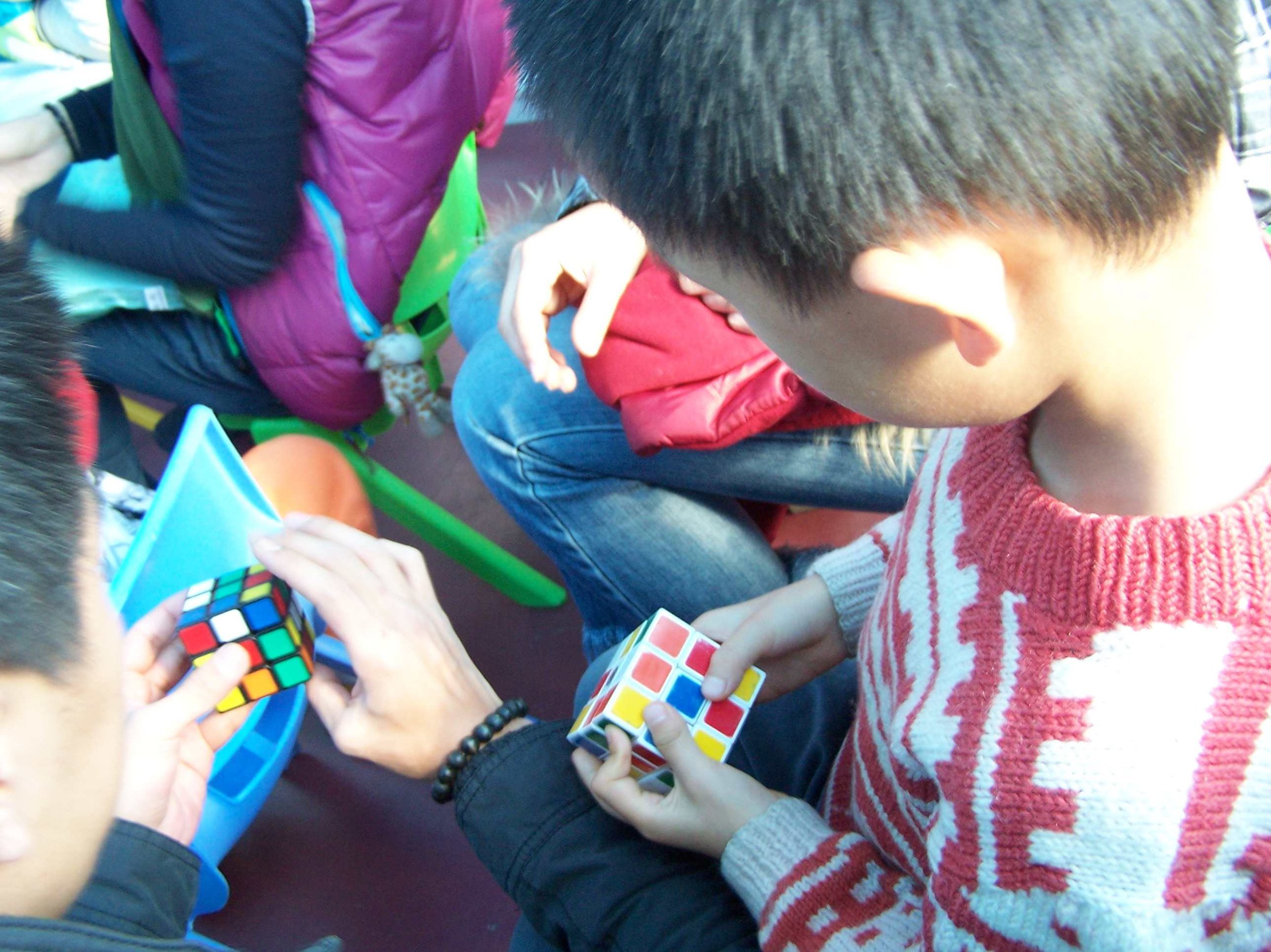 庄海燕 世界第一魔方盲拧选手魔方盲拧教程,庄海燕,世界魔方盲拧冠军的魔方盲拧教程分享,教程,第1张 庄海燕 世界第一魔方盲拧选手魔方盲拧教程,庄海燕,世界魔方盲拧冠军的魔方盲拧教程分享,教程,第1张