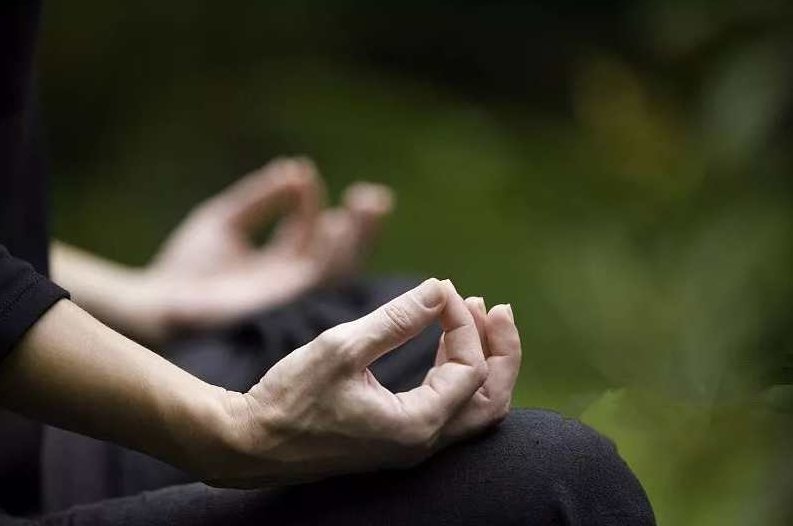 健康养生 轻松冥想 :冥想一下，轻松一天，健康养生新法，冥想之道，轻松开启每一天