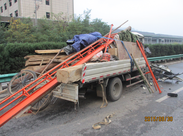 费国忠 常见意外事故的现场急救，费国忠，常见意外事故的现场急救与应急处理技巧