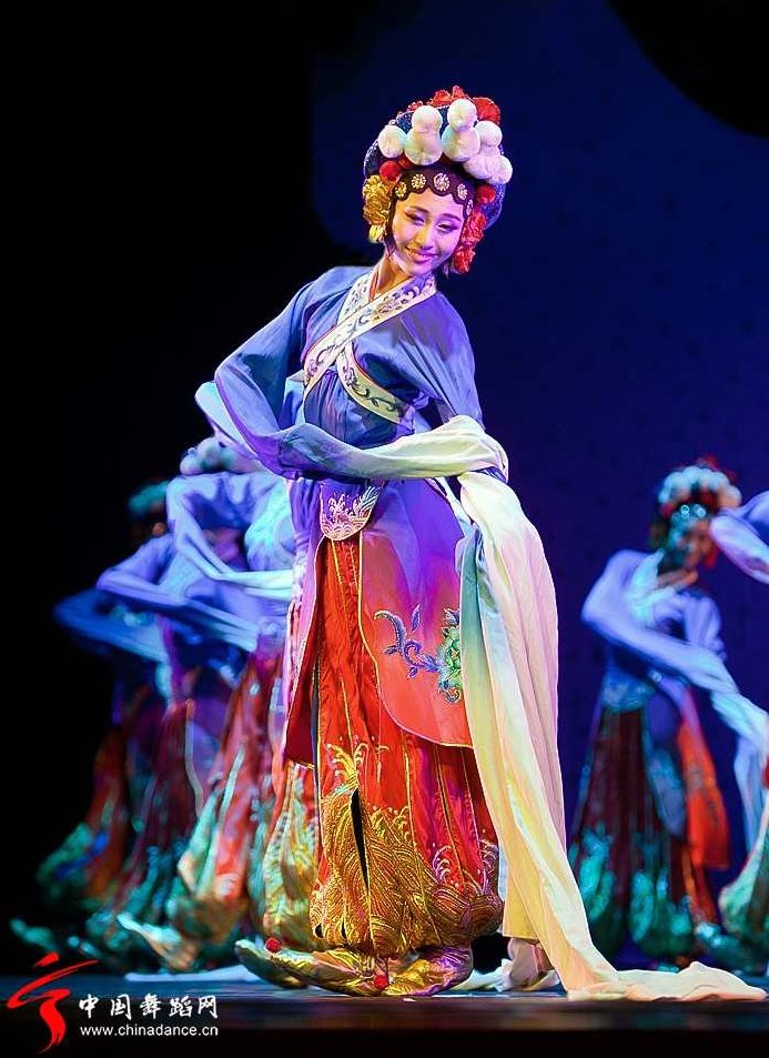 音乐舞蹈-怎样看京剧》4VCD全7集,CD,第1张