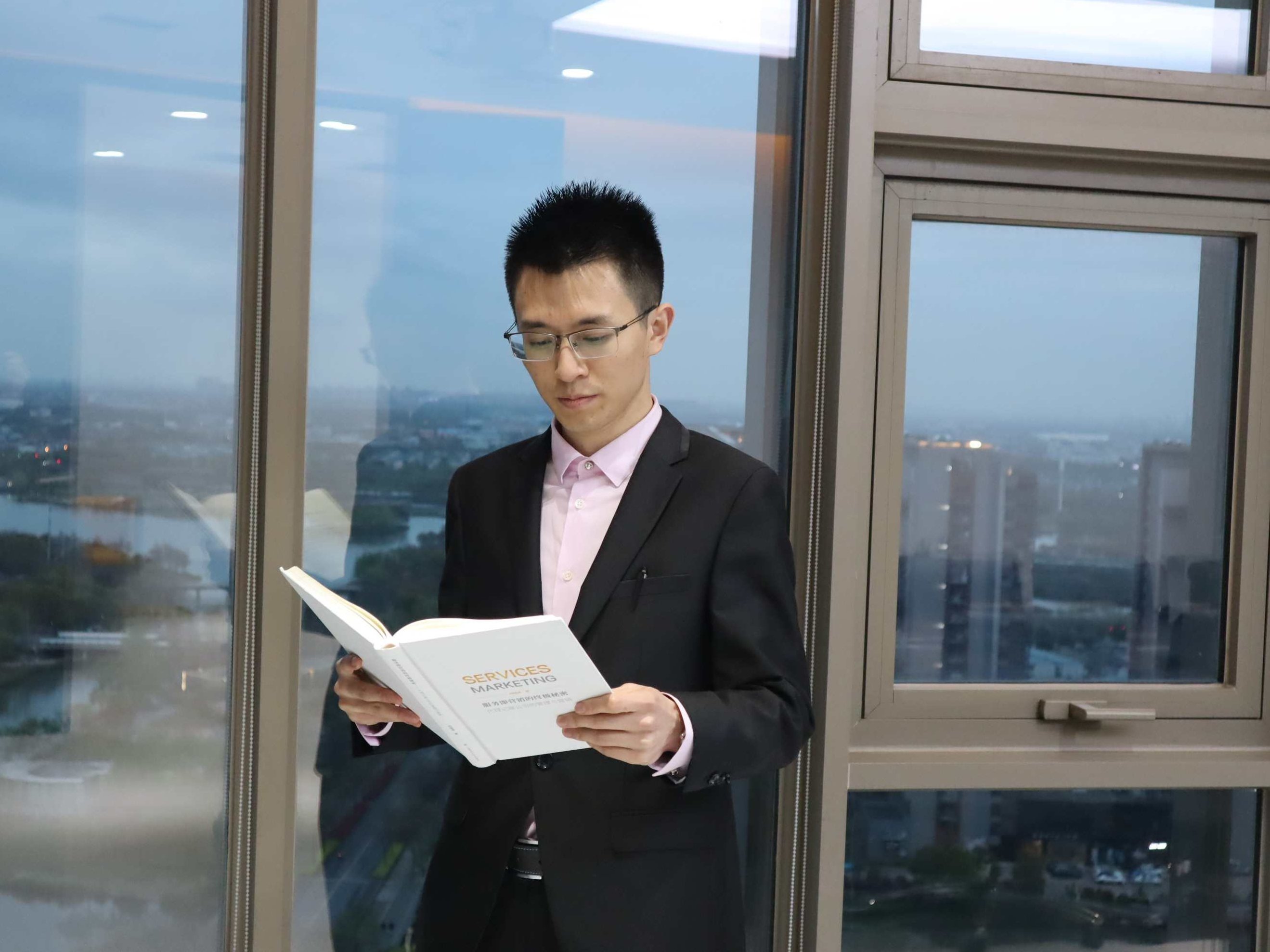 闫真诚 一天成为策划高手