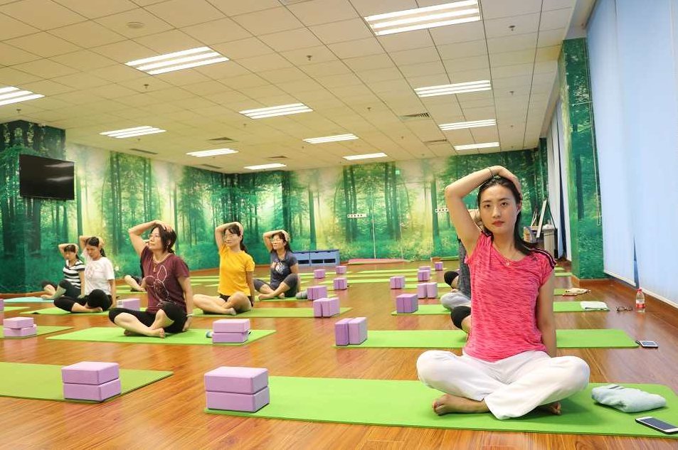 净化身心的瑜伽-成濑，.雅春,瑜伽净化身心,成濑瑜伽,雅春瑜伽,第1张