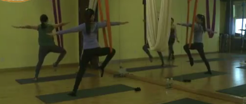 黄琼空中瑜伽 3节,黄琼空中瑜伽教学,空中瑜伽技巧,三节空中瑜伽课程,第1张 黄琼空中瑜伽 3节,黄琼空中瑜伽教学,空中瑜伽技巧,三节空中瑜伽课程,第1张