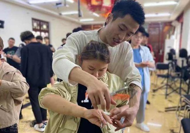 辅导老师手把手诊断店铺和店铺导流等等一洋淘宝开店VIP教程(4节课),课程,教程,第1张 辅导老师手把手诊断店铺和店铺导流等等一洋淘宝开店VIP教程(4节课),课程,教程,第1张