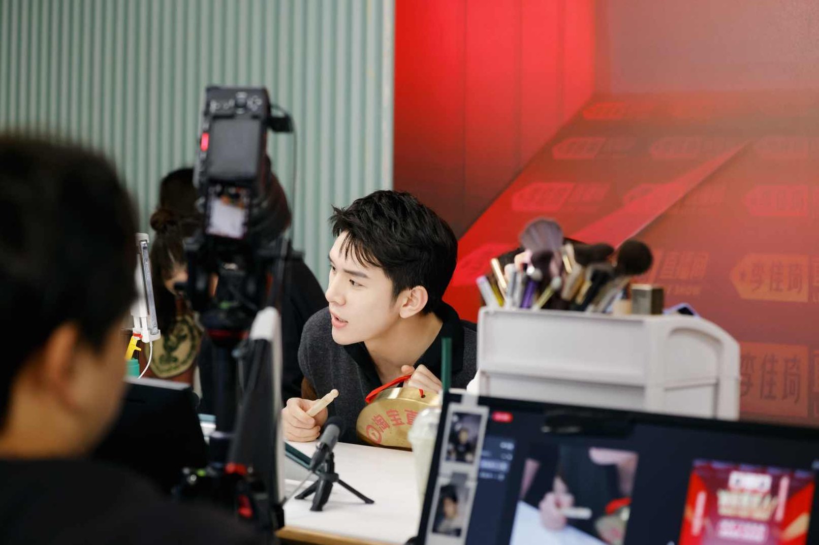 短视频带货超级达人实操课,素人也可以从0到1成为短视频带货领域操盘手,短视频达人实战课,素人崛起,零基础成操盘手,课程,视频,基础,第1张 短视频带货超级达人实操课,素人也可以从0到1成为短视频带货领域操盘手,短视频达人实战课,素人崛起,零基础成操盘手,课程,视频,基础,第1张