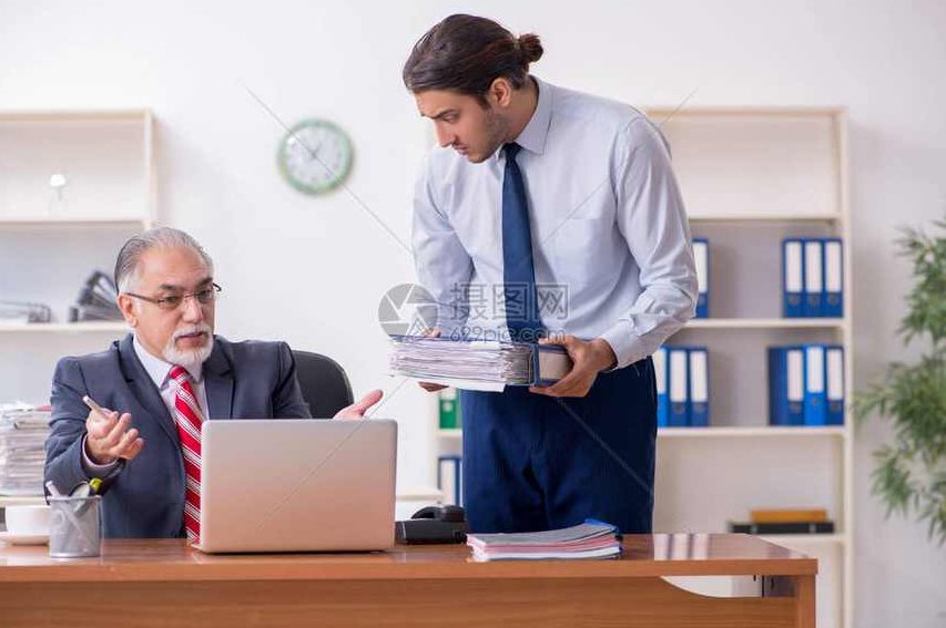 老板听得懂的电商财税课，专为电商及上下游老板量身打造，聚焦财税合规运营、提前规划,课程,基础,掌握,第1张